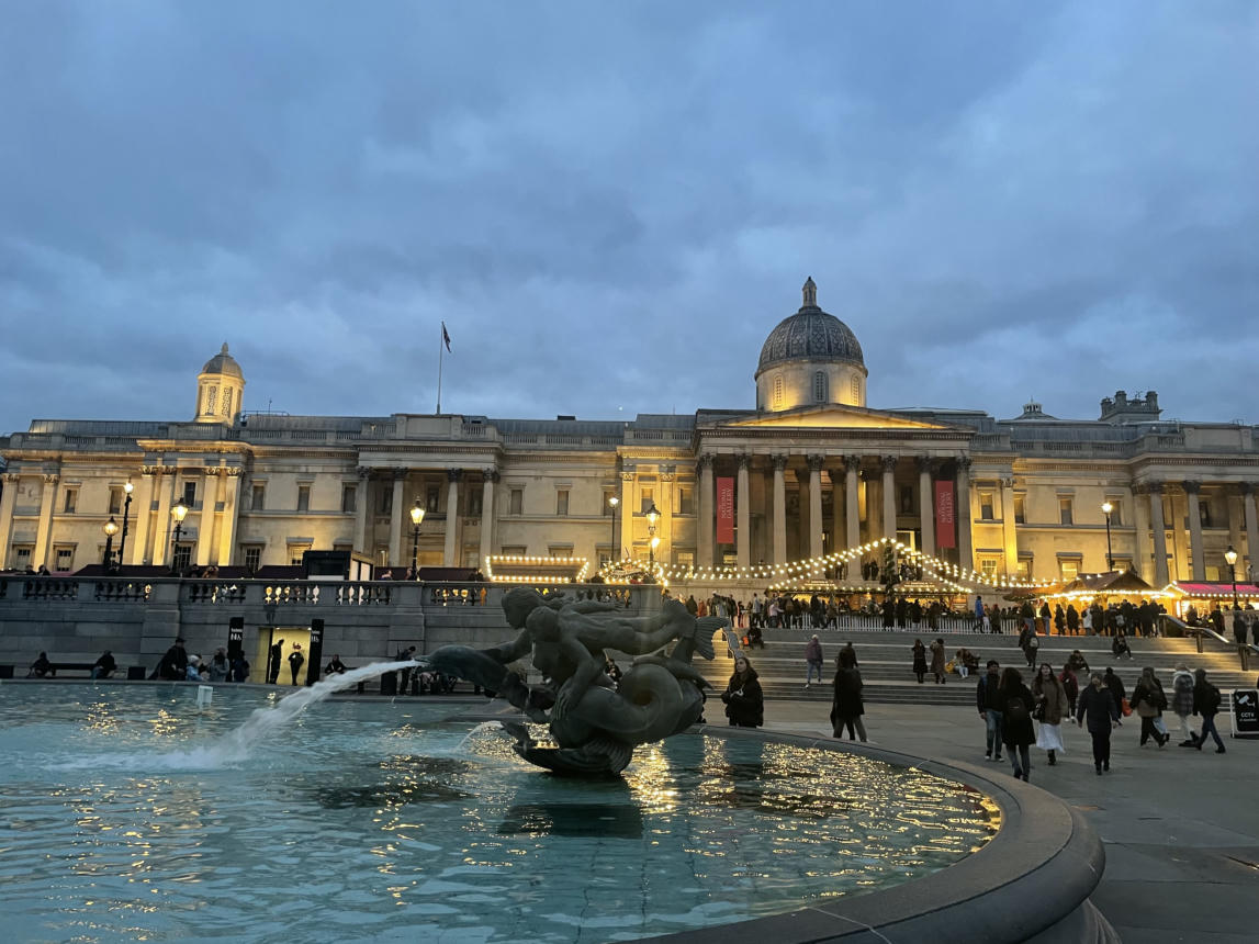 Christmas market in Trafalgar square